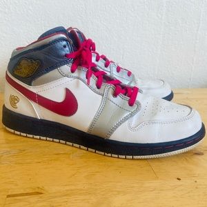 Nike Air Jordan 1 Mid Size 6.5 US / 38 EU